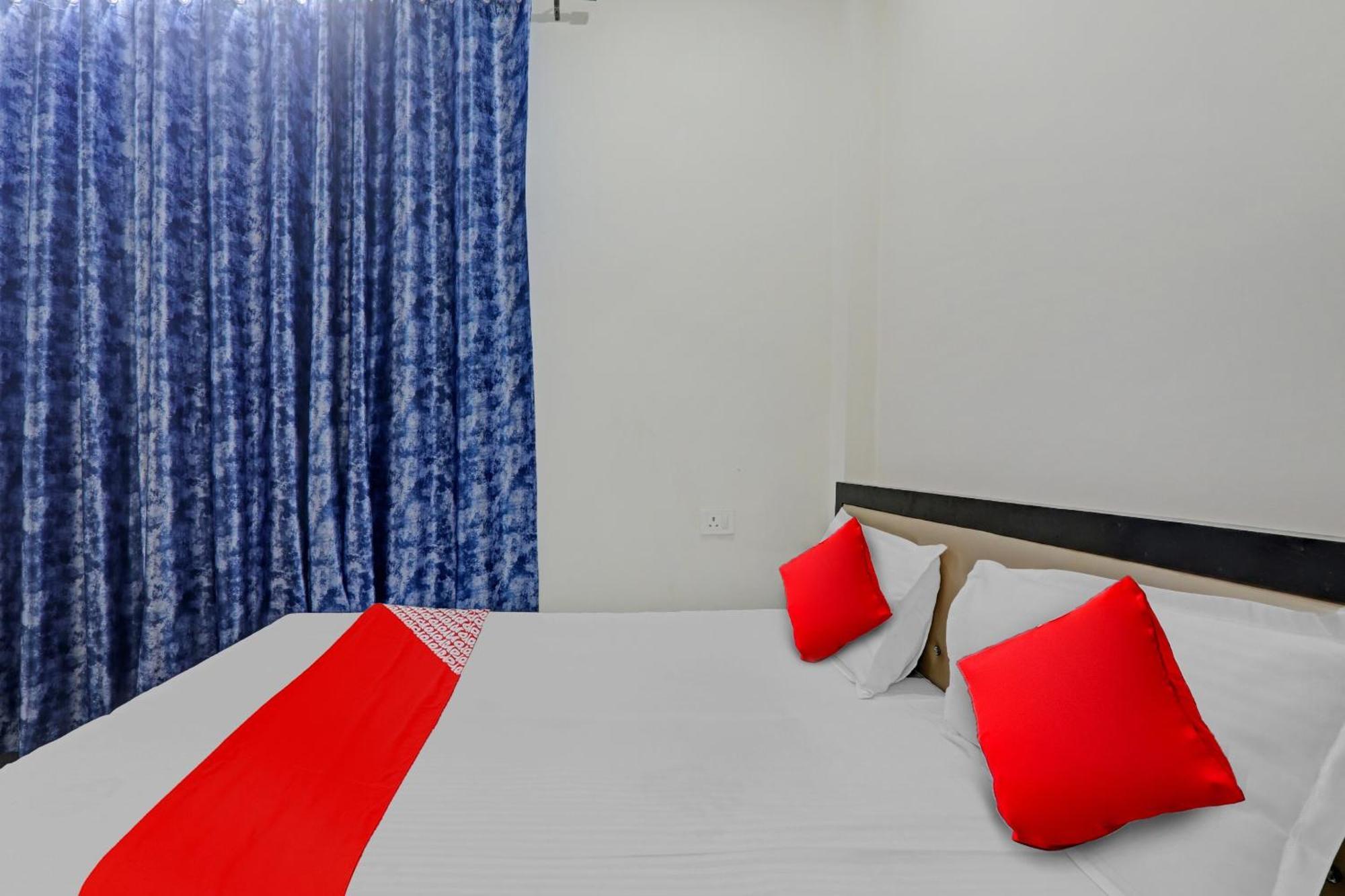 Hotel O R K Hotels Лакхнау Экстерьер фото