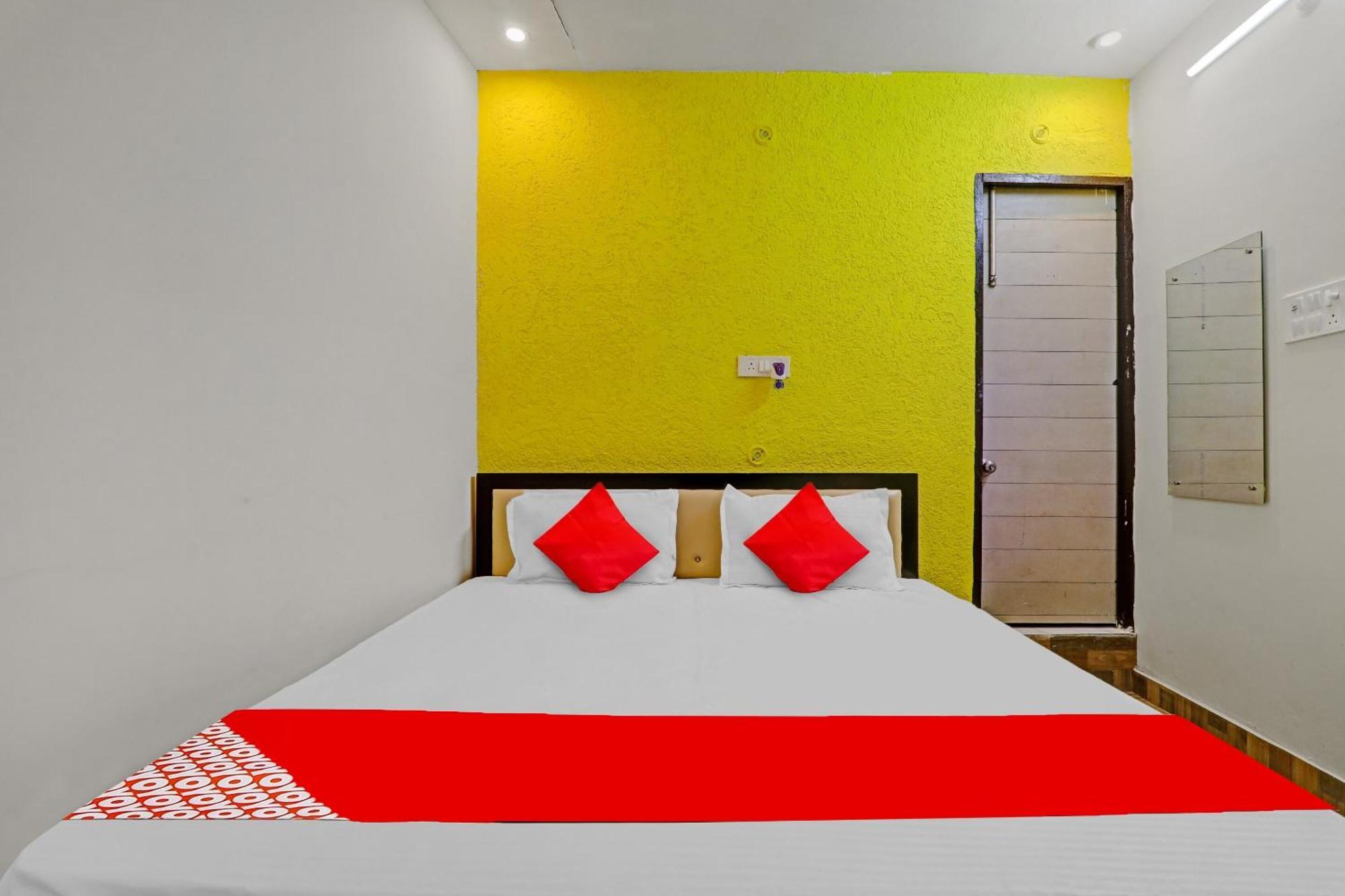 Hotel O R K Hotels Лакхнау Экстерьер фото