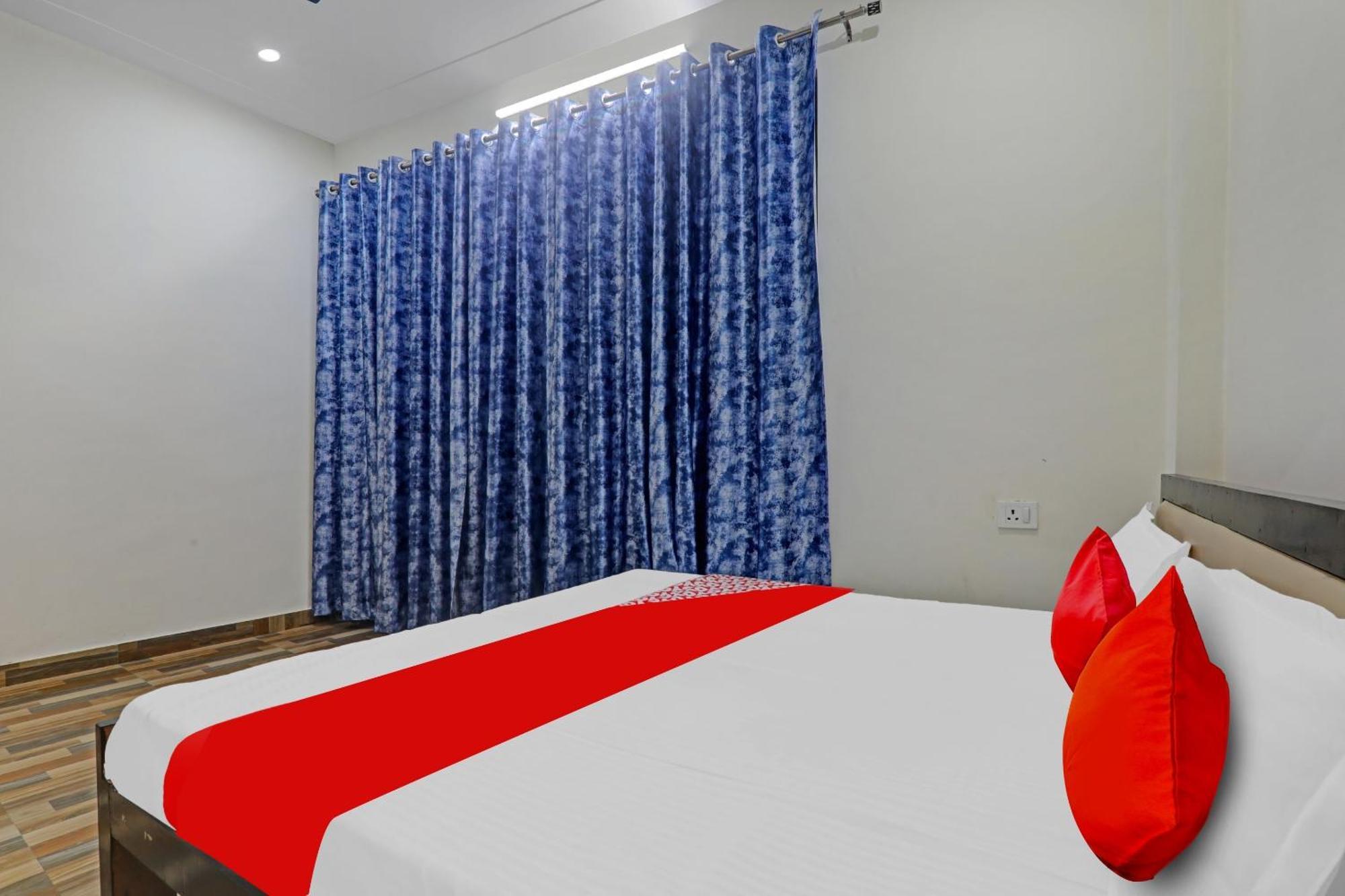 Hotel O R K Hotels Лакхнау Экстерьер фото